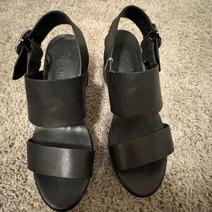 Aerosoles Comfortable Leather Platform Sandal